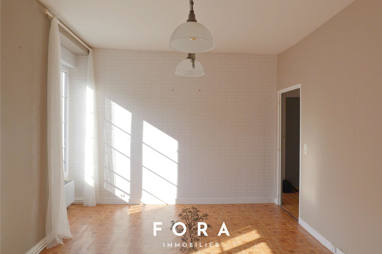 2 Appartement T3 en plein centre-ville de Condé-sur-Noireau !