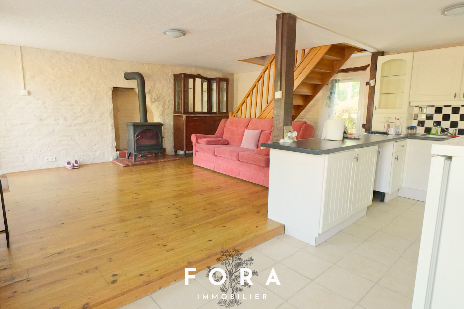 Charmante maison en pierre de 75 m² avec cabanon de jardin, à proximité de Flers !